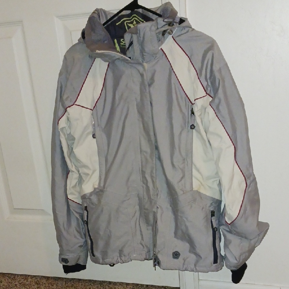 SESSIONS Ridge Series Gray and White Jacket